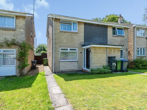 Pine Close, Corshamphoto
