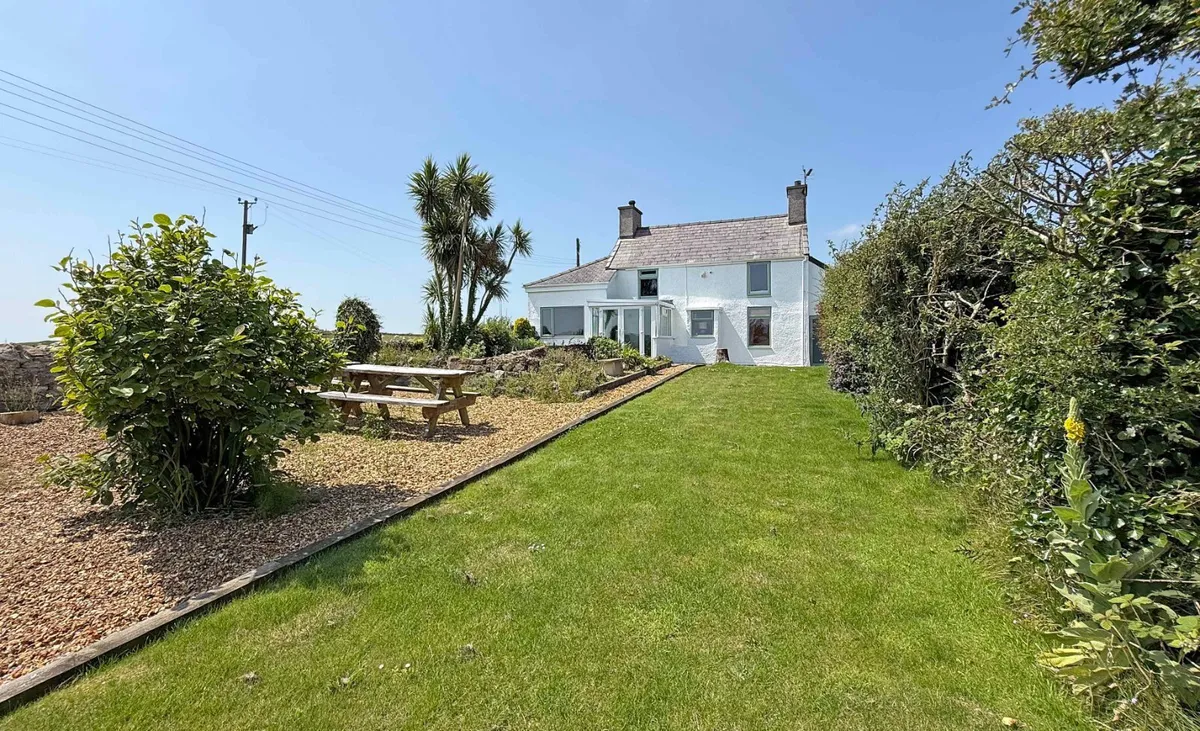 Pencraigwen, Llannerch-y-Medd, Isle of Anglesey, LL71