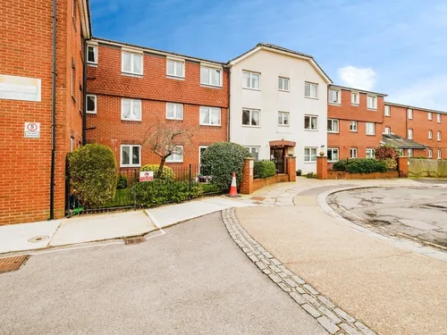 St. Peters Close, Hovephoto