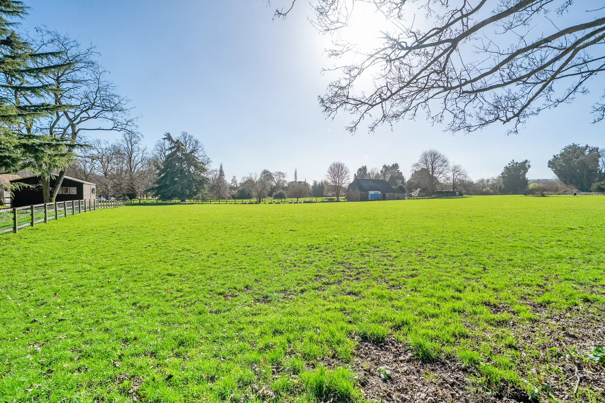 Clement Court, Alton, GU34 photo 19