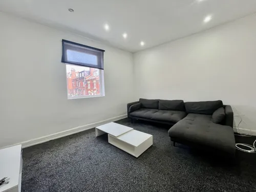 Leslie Terrace, LEEDSphoto