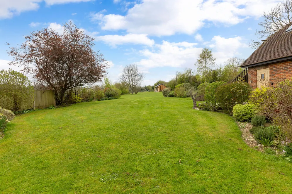 Goatacre Road, Medstead, GU34 photo 13