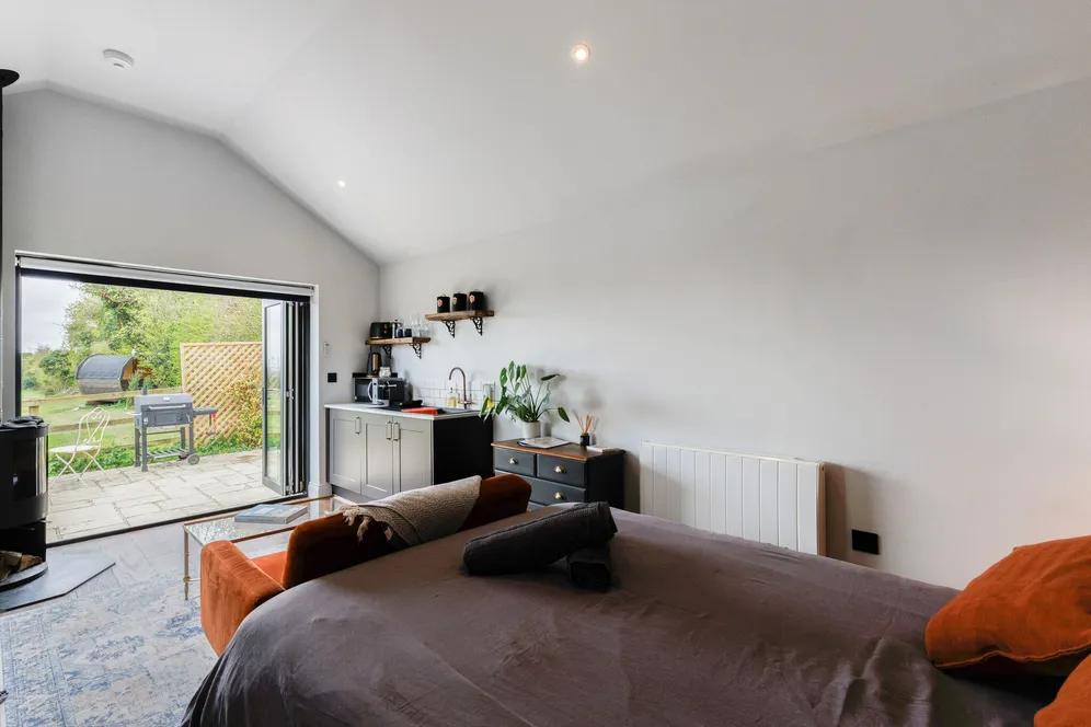Goatacre Road, Medstead, GU34 photo 18
