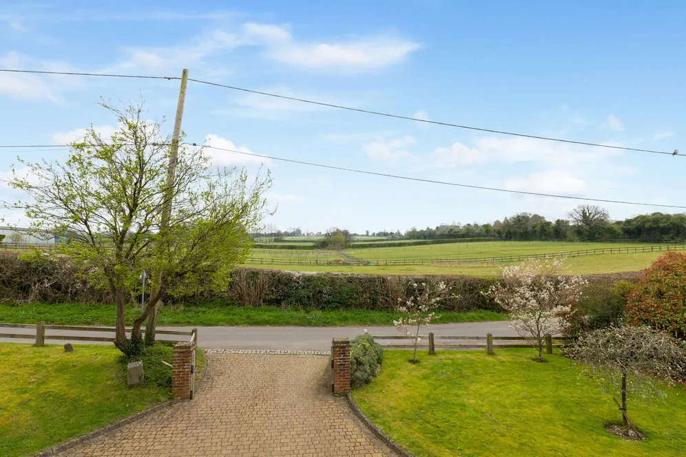 Goatacre Road, Medstead, GU34 photo 20