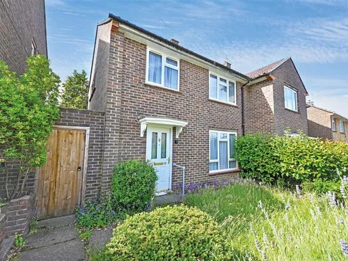 Lily Hill Road, BRACKNELLphoto