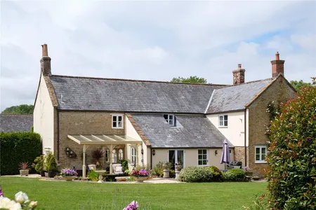 Claycastle, Haselbury Plucknett, TA18