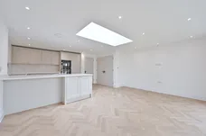 Ox Lane, Harpenden, AL5 photo 10