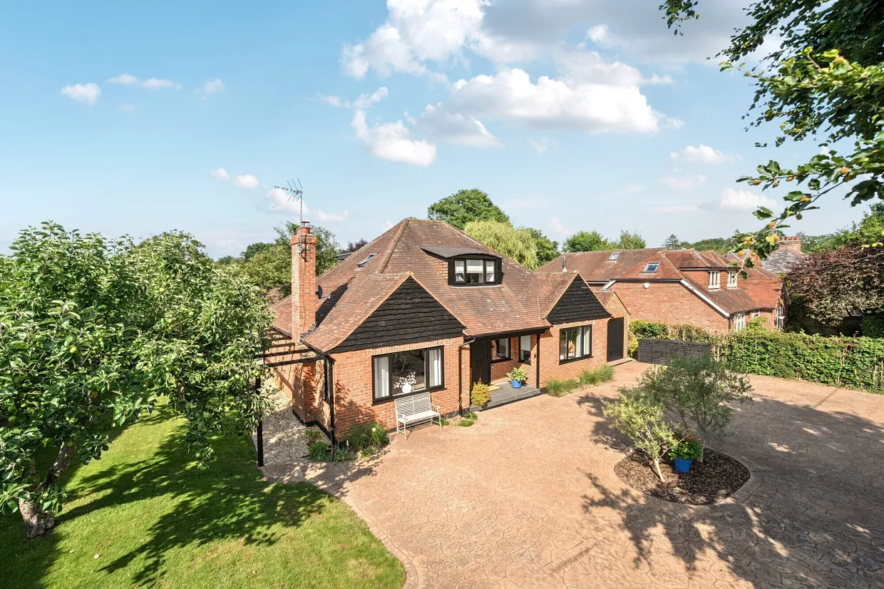 Gally Hill Road, Church Crookham, GU52 photo 5