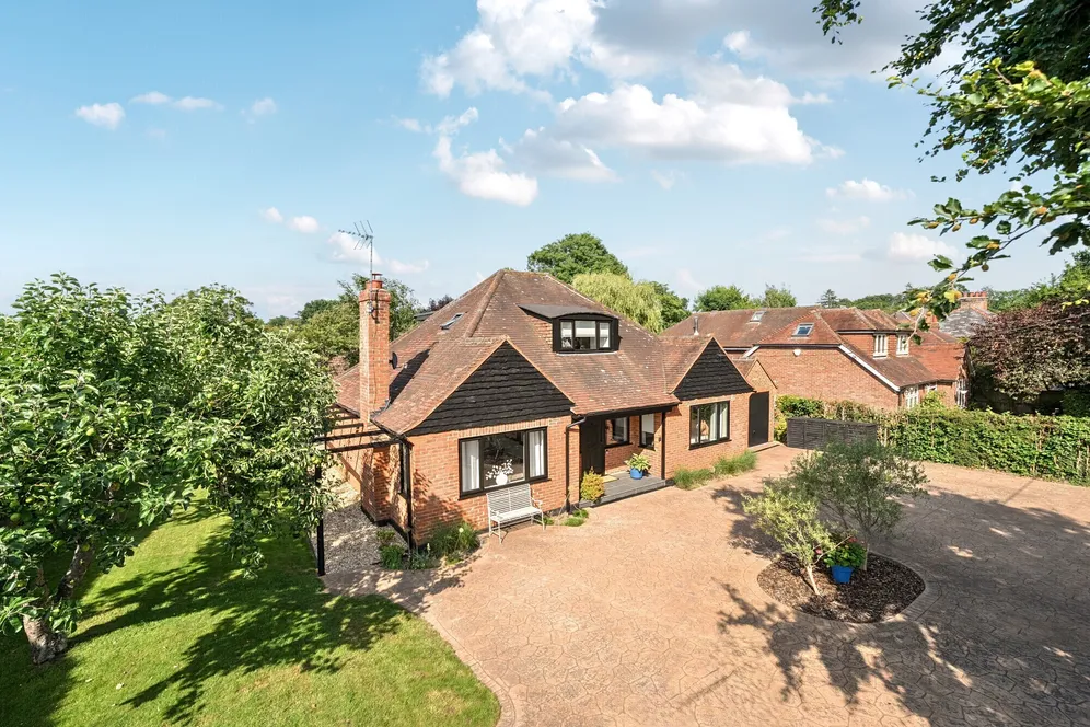 Gally Hill Road, Church Crookham, GU52 photo 5