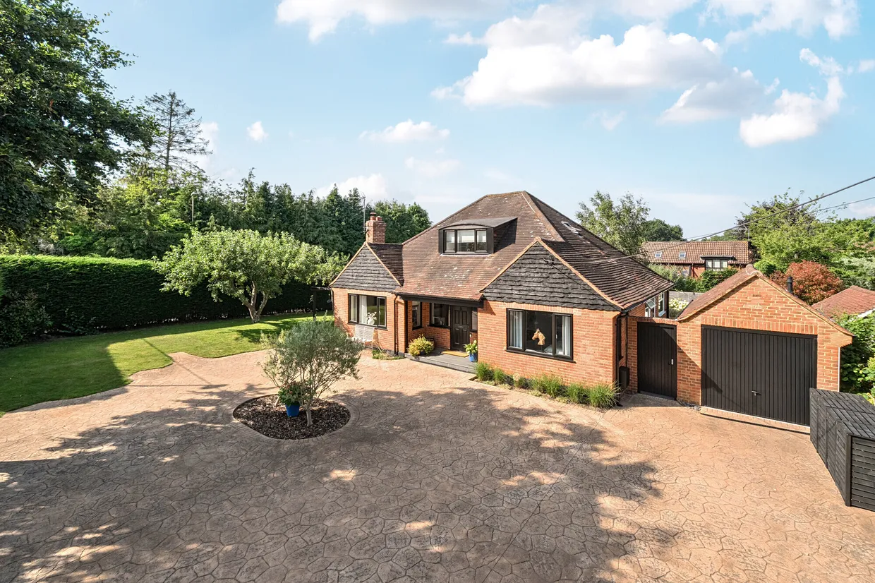 Gally Hill Road, Church Crookham, GU52 photo 23