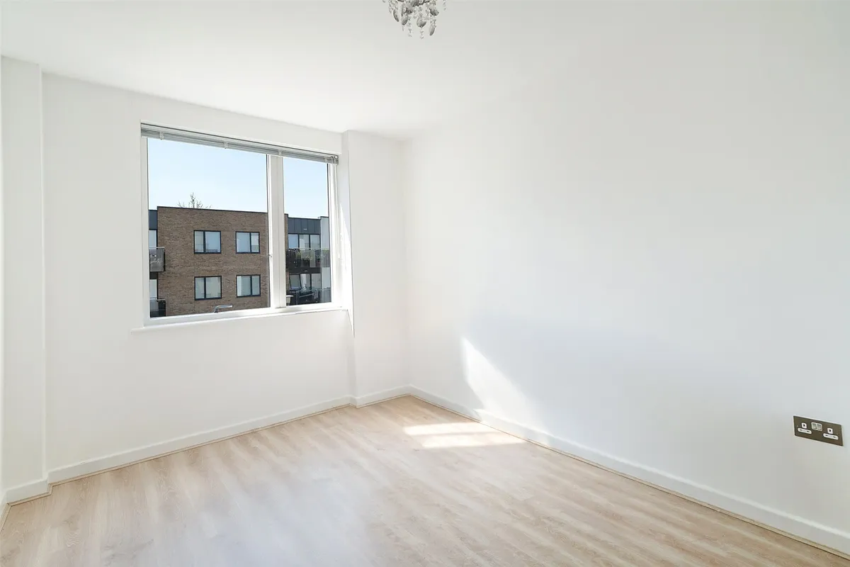 Russells Crescent, Horley, Surrey, RH6
