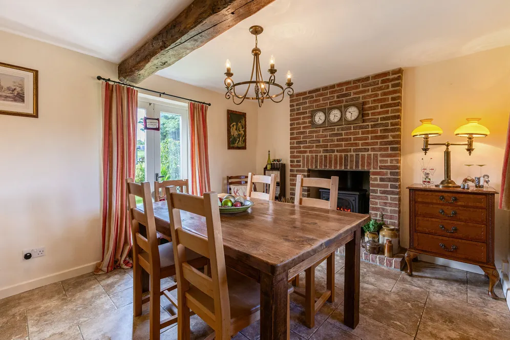 Braydonside, Nr. Brinkworth, SN15 photo 4