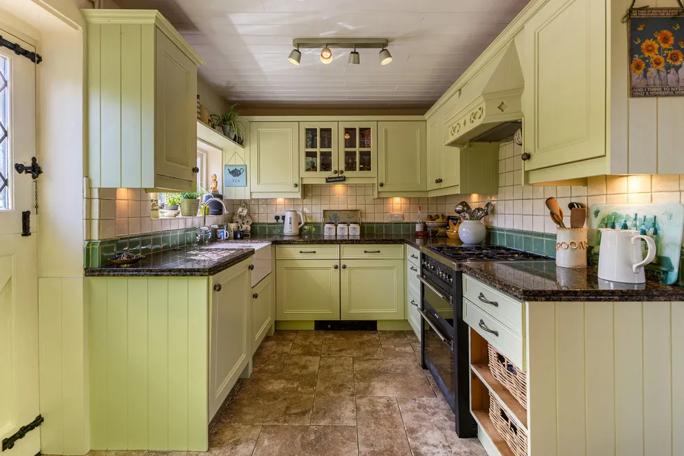 Braydonside, Nr. Brinkworth, SN15 photo 9