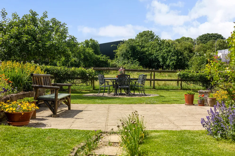 Braydonside, Nr. Brinkworth, SN15 photo 22