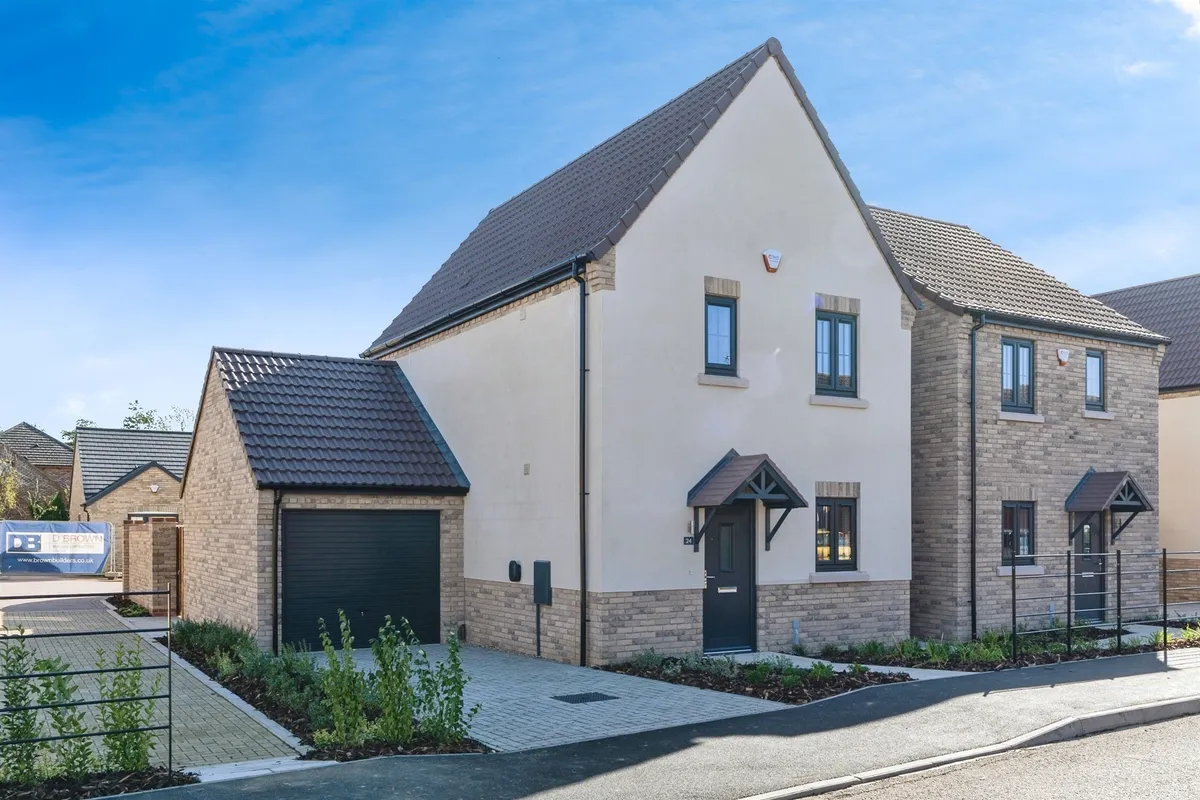 Edwards Way, Manea, March