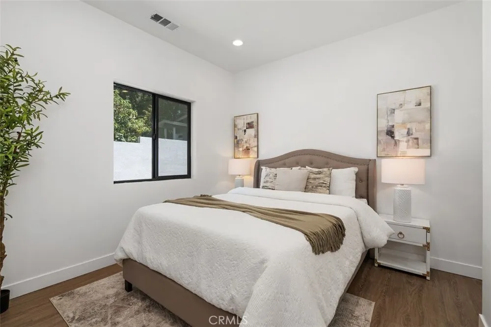 1664 Glen Ave, Pasadena, CA 91103