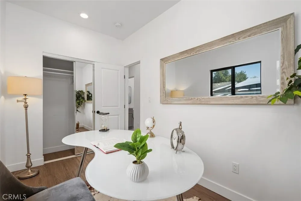 1664 Glen Ave, Pasadena, CA 91103