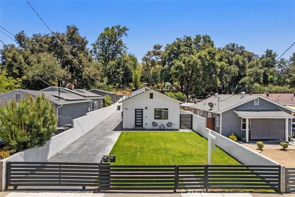 1664 Glen Ave, Pasadena, CA 91103