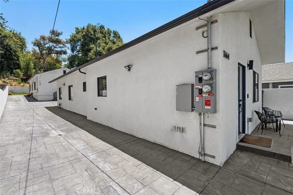1664 Glen Ave, Pasadena, CA 91103