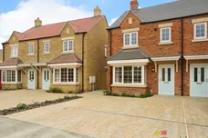 Hurricane Grove, Welton, LINCOLN