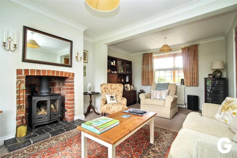 Property carousel item 4