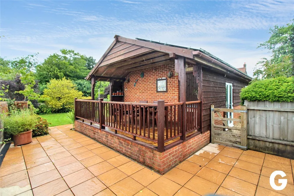 Property carousel item 28