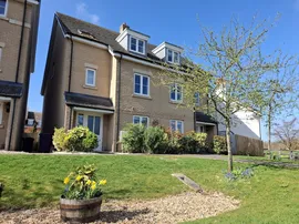 Grenfell Gardens, ROYSTON photo