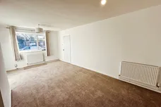Birchwood Avenue, LINCOLN