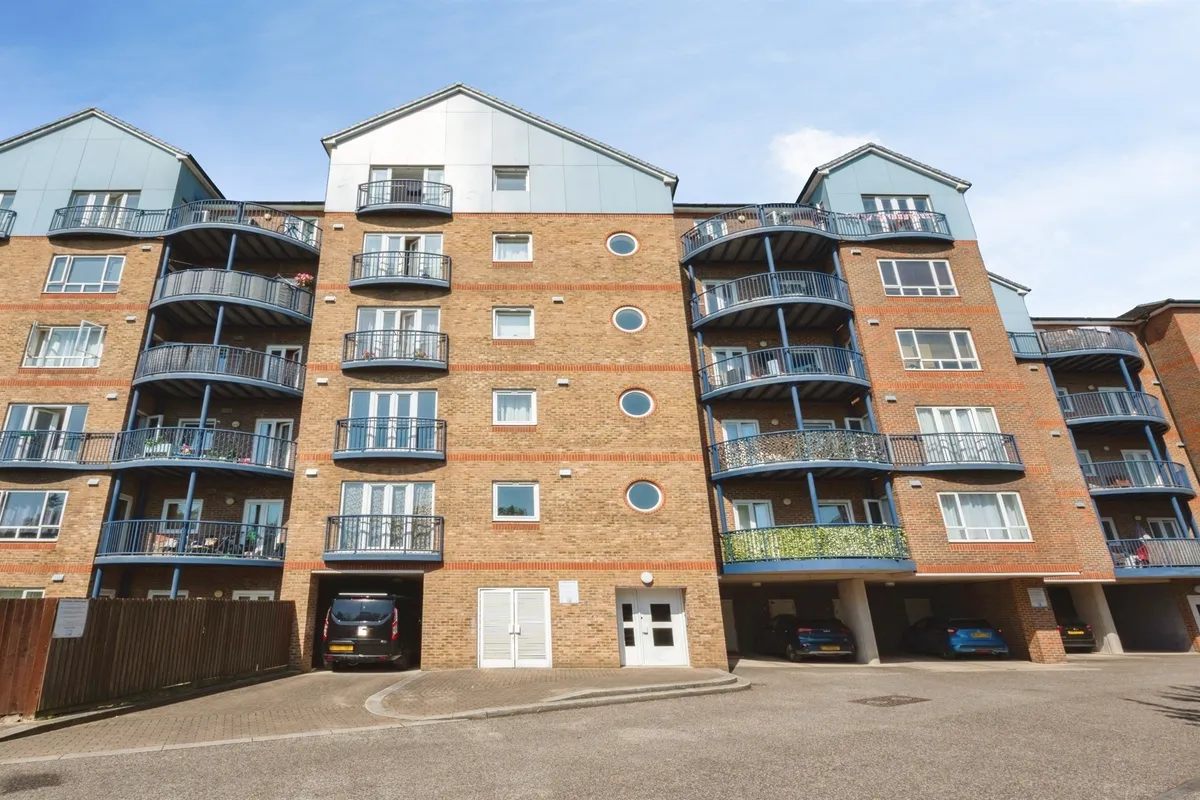 Argent Street, Grays