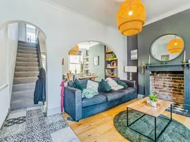 Inverness Place, Roath, Cardiff thumb 3