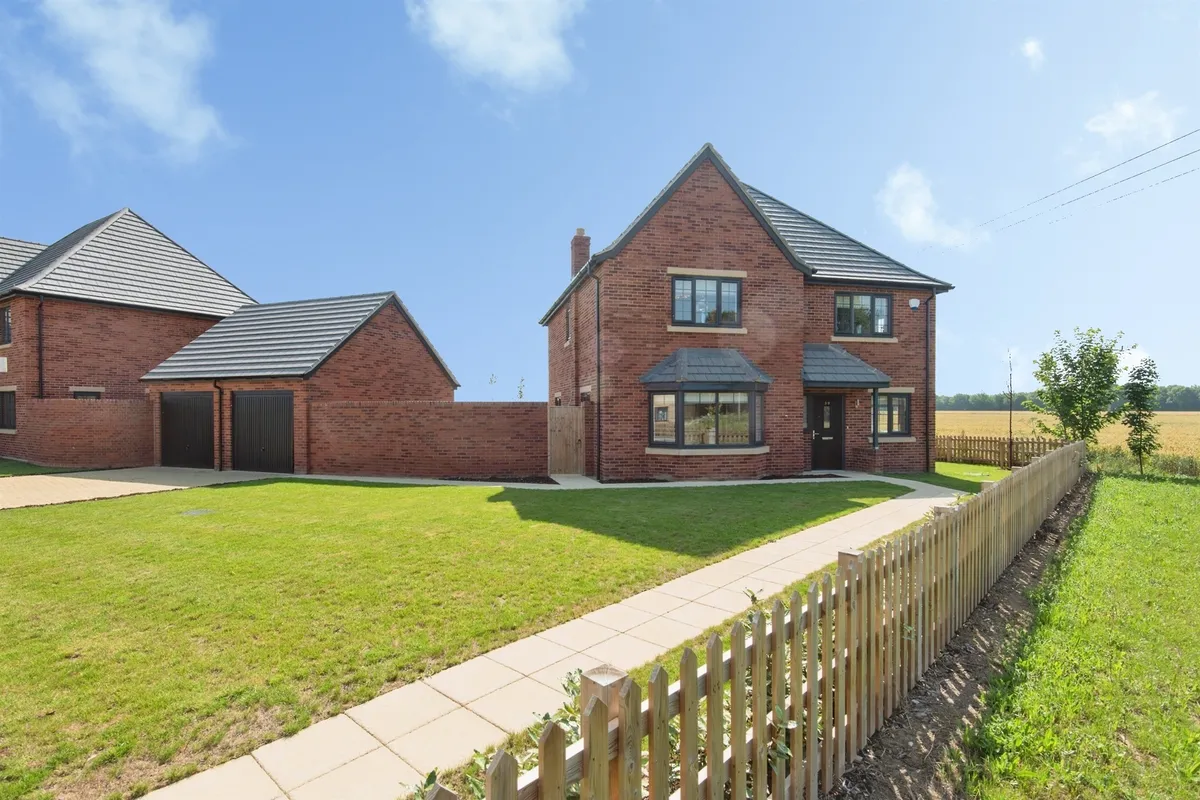 Muncey Grove, Bassingbourn, Royston