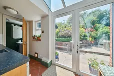 Little Common Lane, Bletchingley, RH1 photo 4