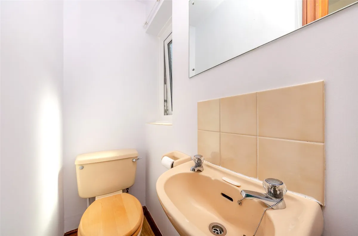 Drws Y Nant, Glan Conwy, Colwyn Bay, Conwy, LL28