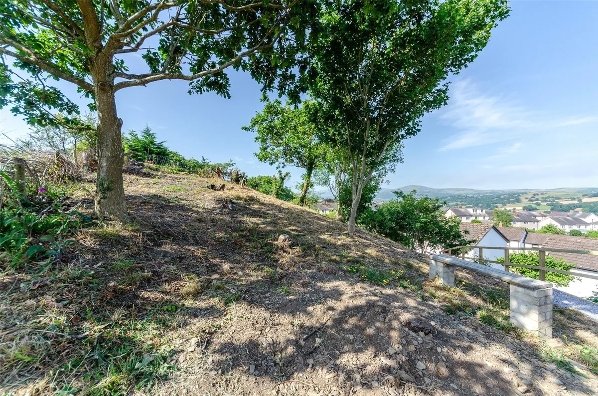 Drws Y Nant, Glan Conwy, Colwyn Bay, Conwy, LL28