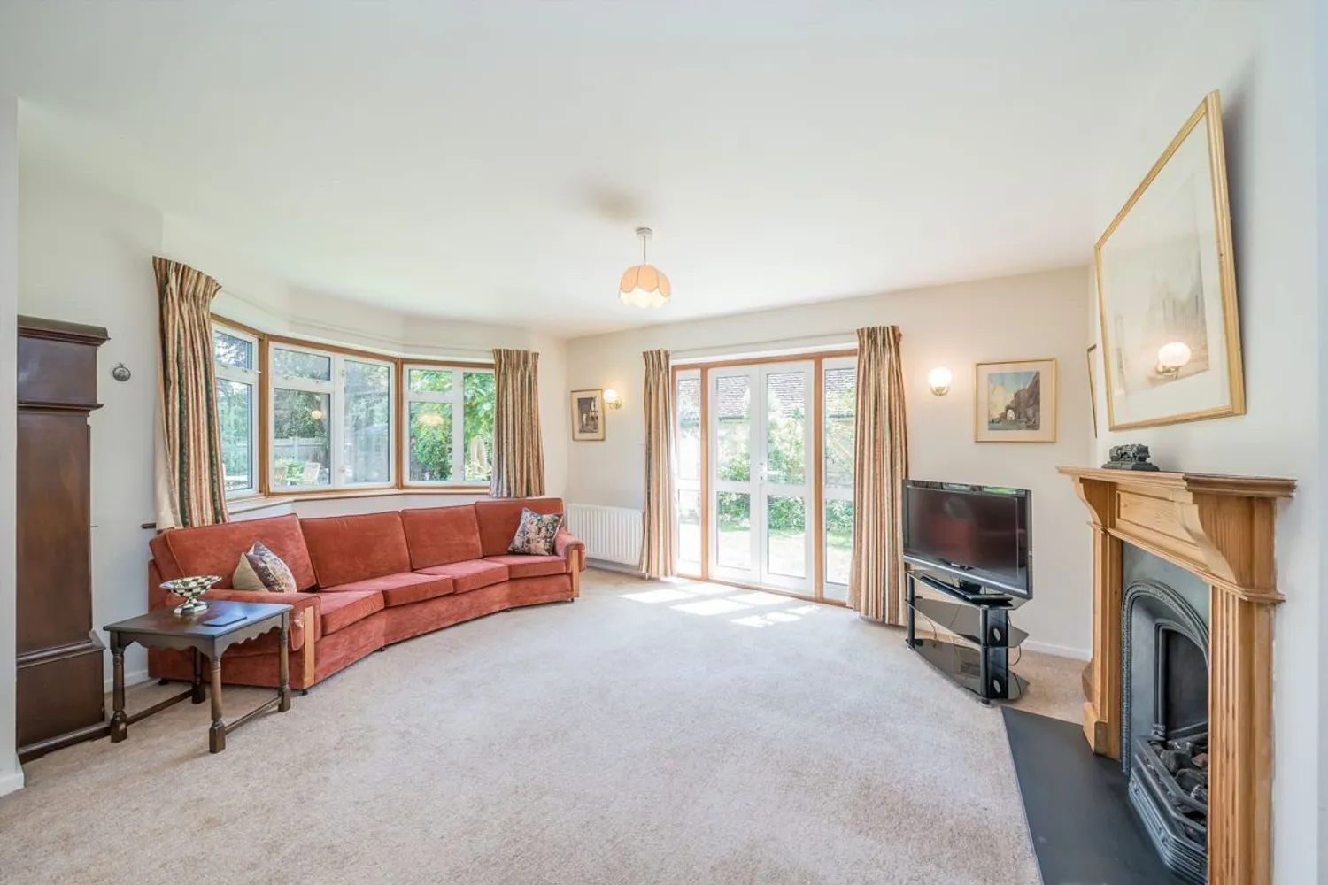 York Road, Weybridge, KT13 photo 3