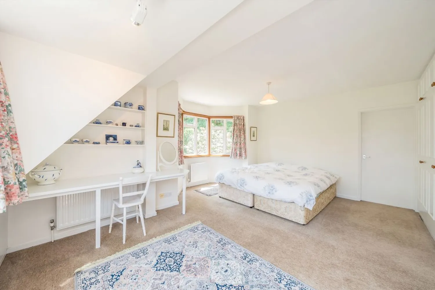 York Road, Weybridge, KT13 photo 9