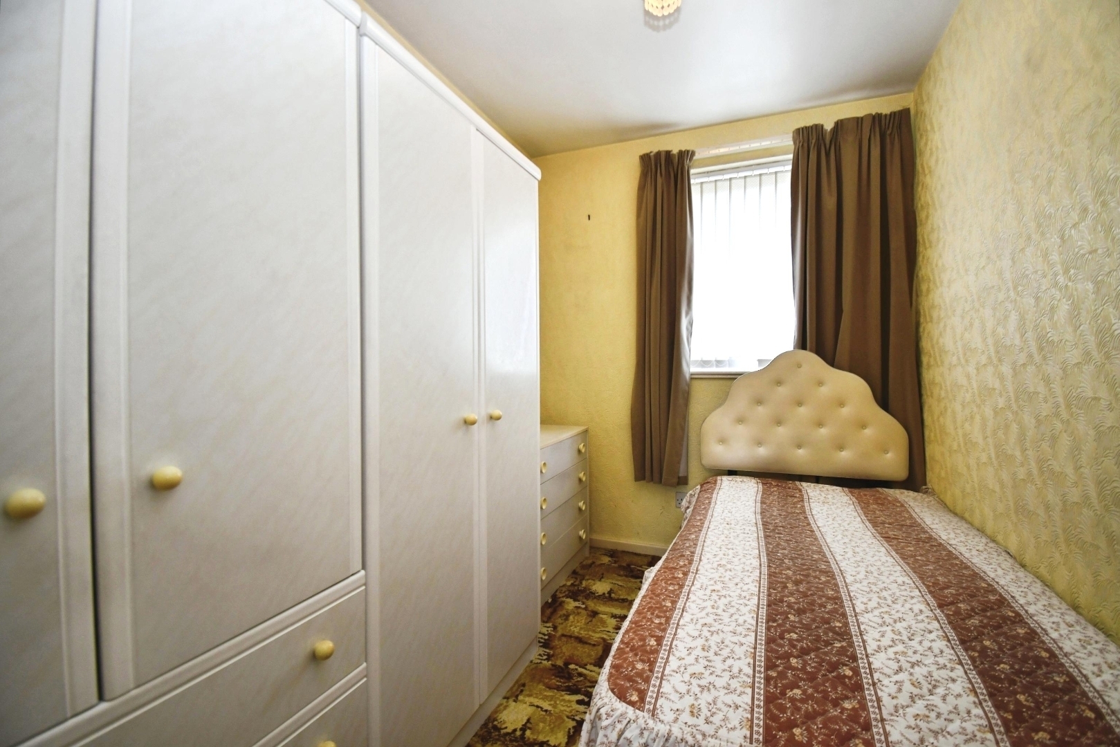 Reigate Close, Hull Image 16