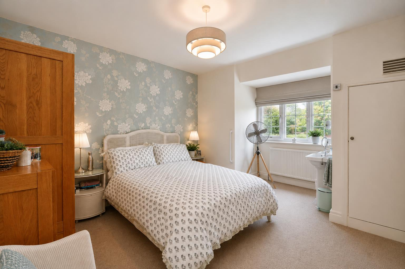 Tranby Lane, Anlaby, Hull Image 16