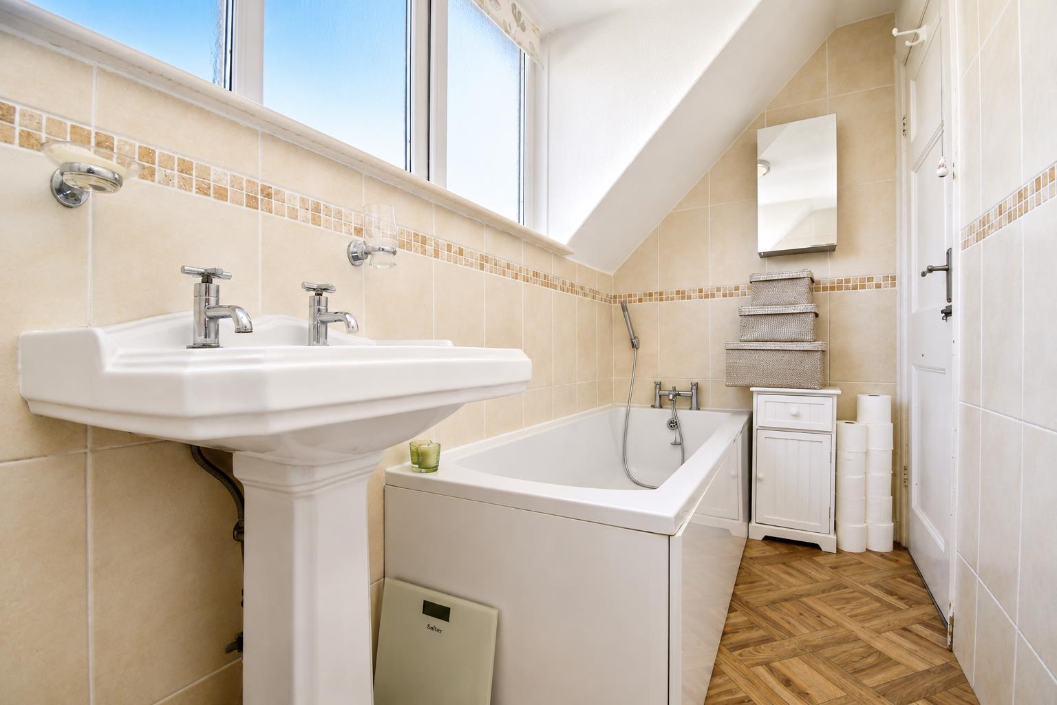 Tranby Lane, Anlaby, Hull Image 19