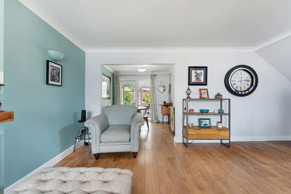 Wisenholme Close, Beechwood, WA7