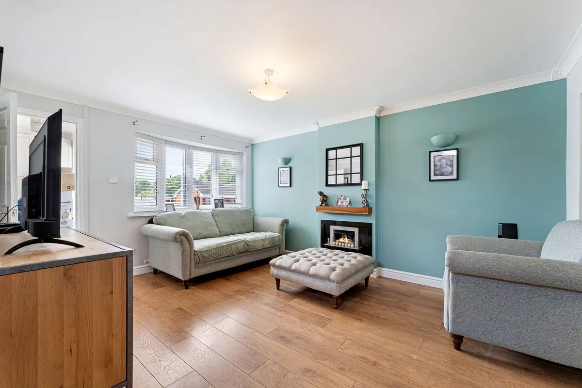 Wisenholme Close, Beechwood, WA7