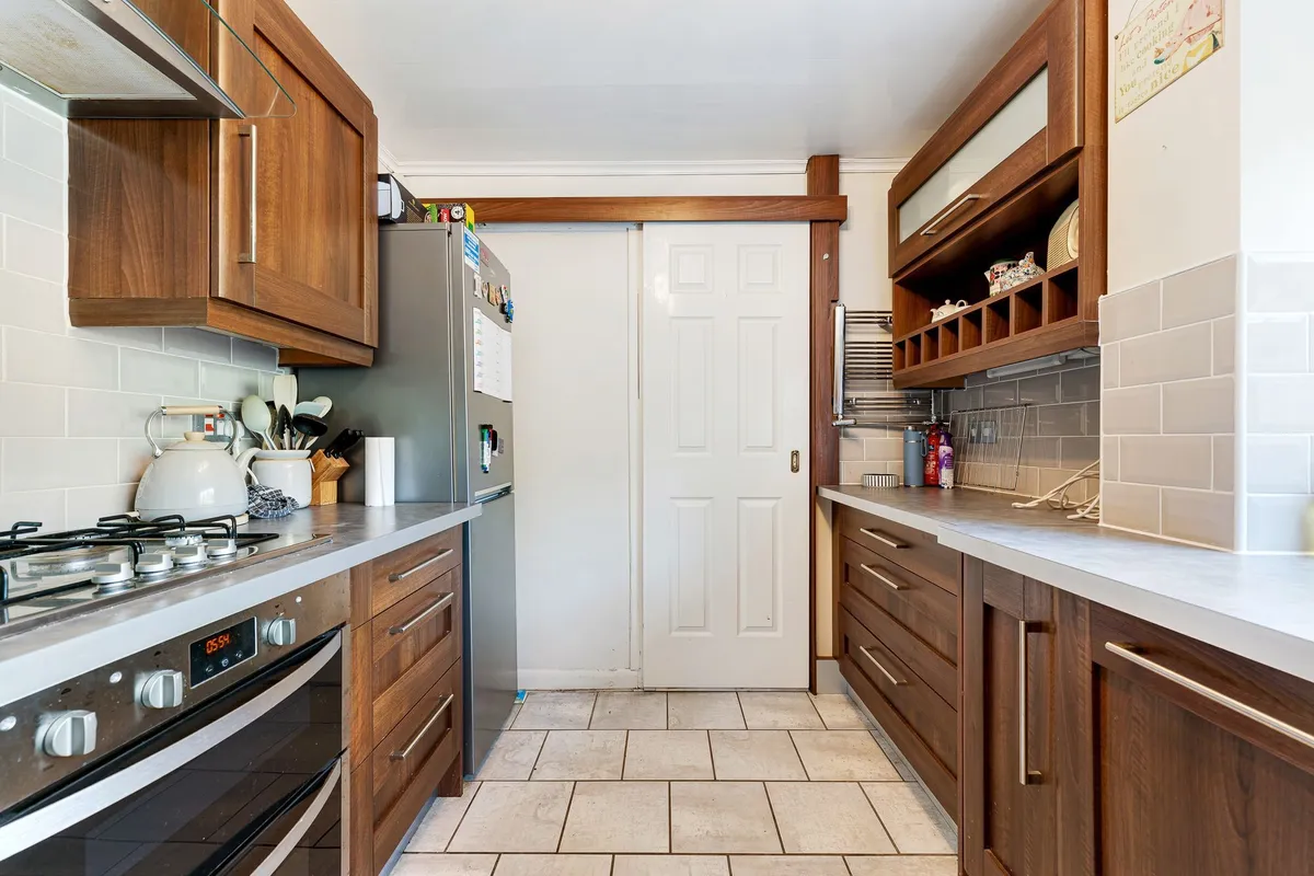 Wisenholme Close, Beechwood, WA7
