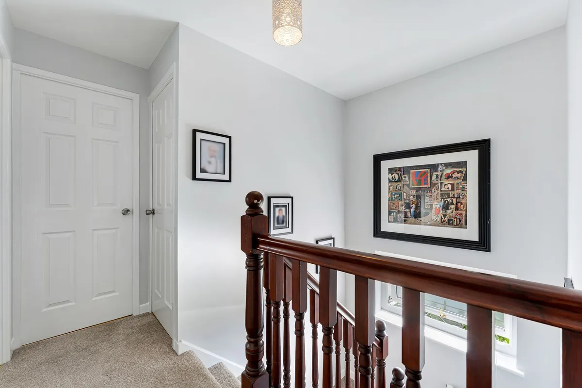 Wisenholme Close, Beechwood, WA7