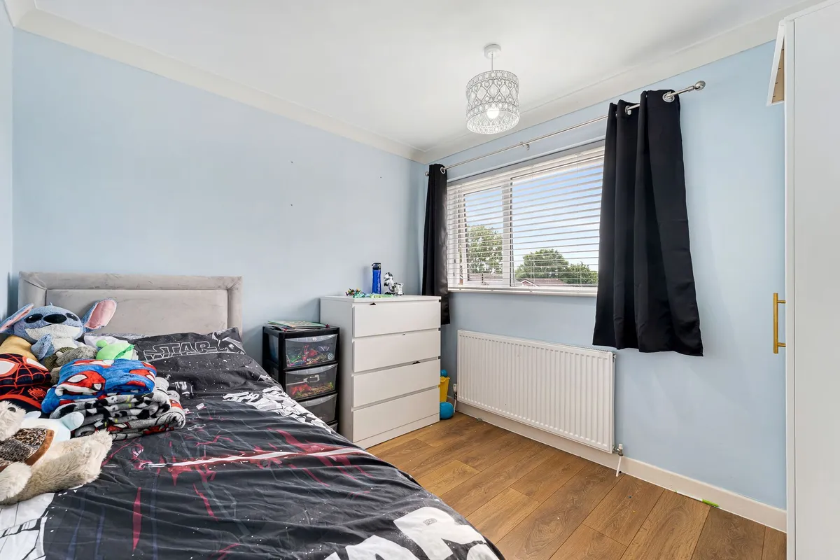 Wisenholme Close, Beechwood, WA7