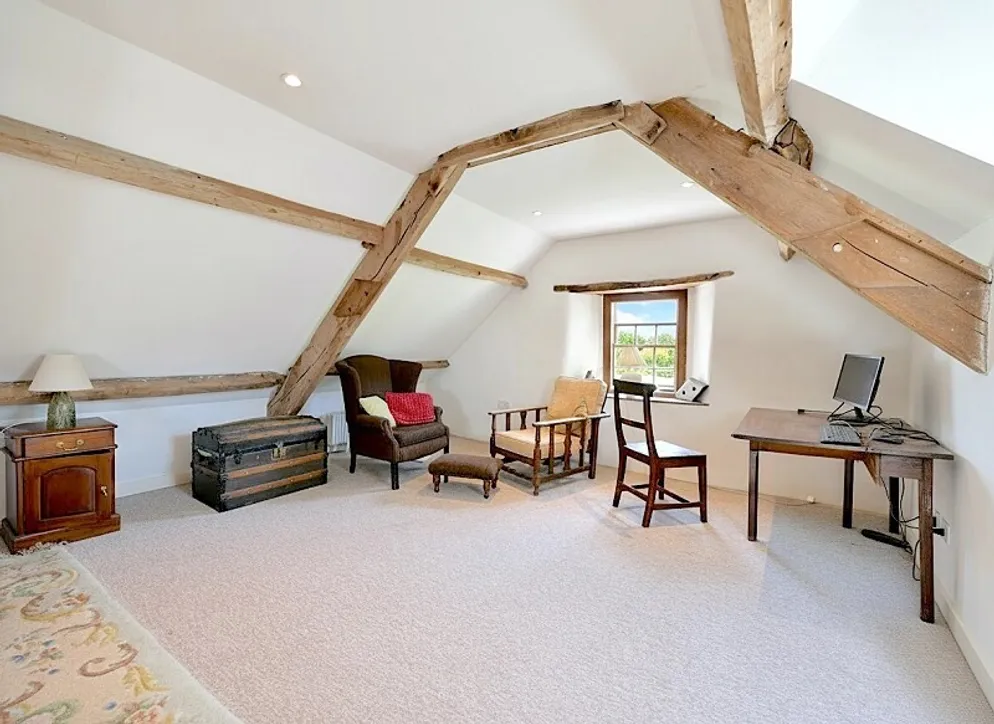 Property carousel item 24
