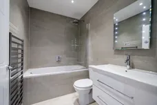 Mount Park Crescent, Ealing, W5 photo 6