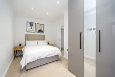 Mount Park Crescent, Ealing, W5 photo 7