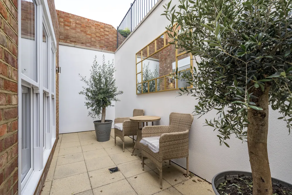 Mount Park Crescent, Ealing, W5 photo 8
