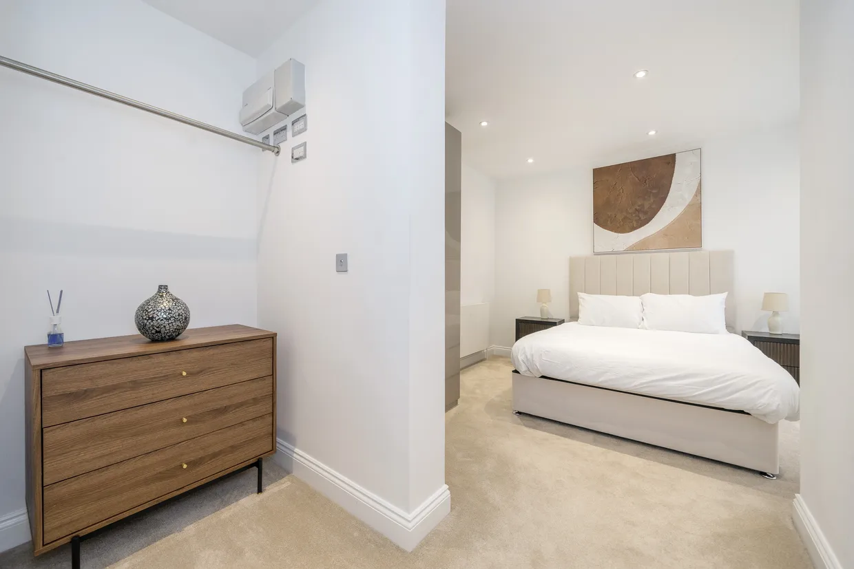 Mount Park Crescent, Ealing, W5 photo 10