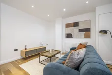Mount Park Crescent, Ealing, W5 photo 12